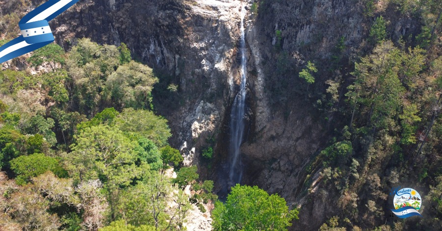 Cascada Santa María: Una Joya Natural de Honduras, en el departamento de Ocotepeque