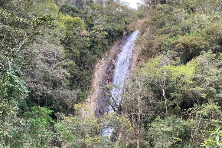 cascada llano largo