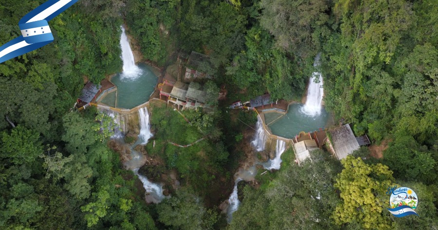 Rápel en la Cascada El Cacao, La Boquita, Honduras
